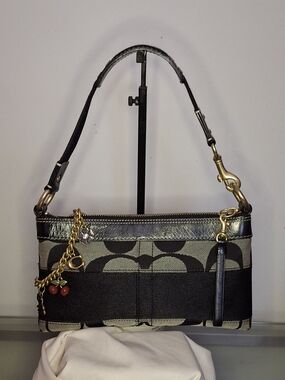 Vintage Coach Signature Demi Hobo